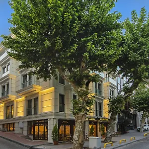 3* Hotell Grand Naki